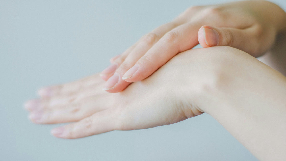 Glow Naturally: The Benefits of Oil-Infused Essential Oil Skincare